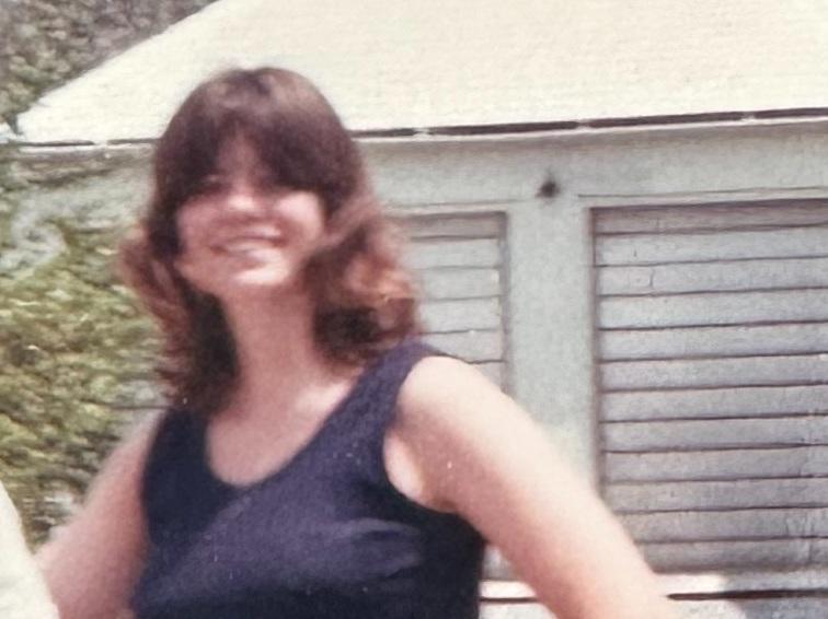 Denise Elliott at 16 at the Bahamas home where her family was staying.