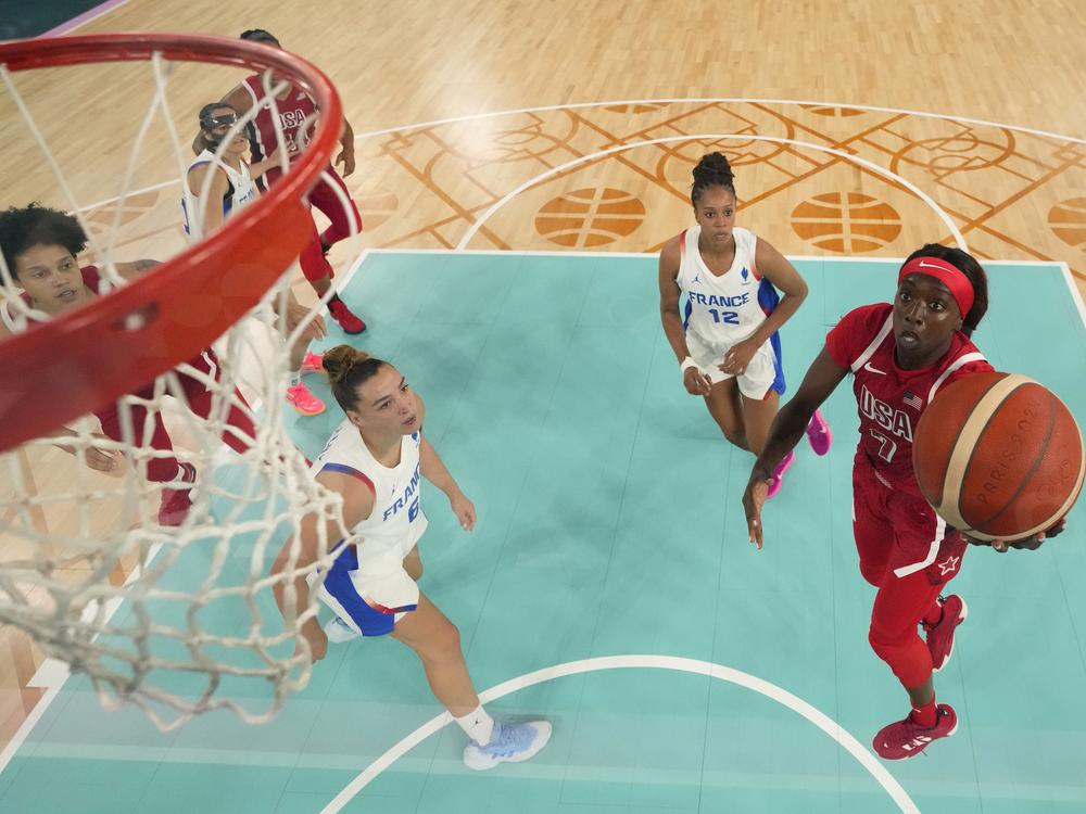 Kahleah Copper #7 of Team United States goes up for a basket during the women's gold medal game between France and the U.S. on Sunday.