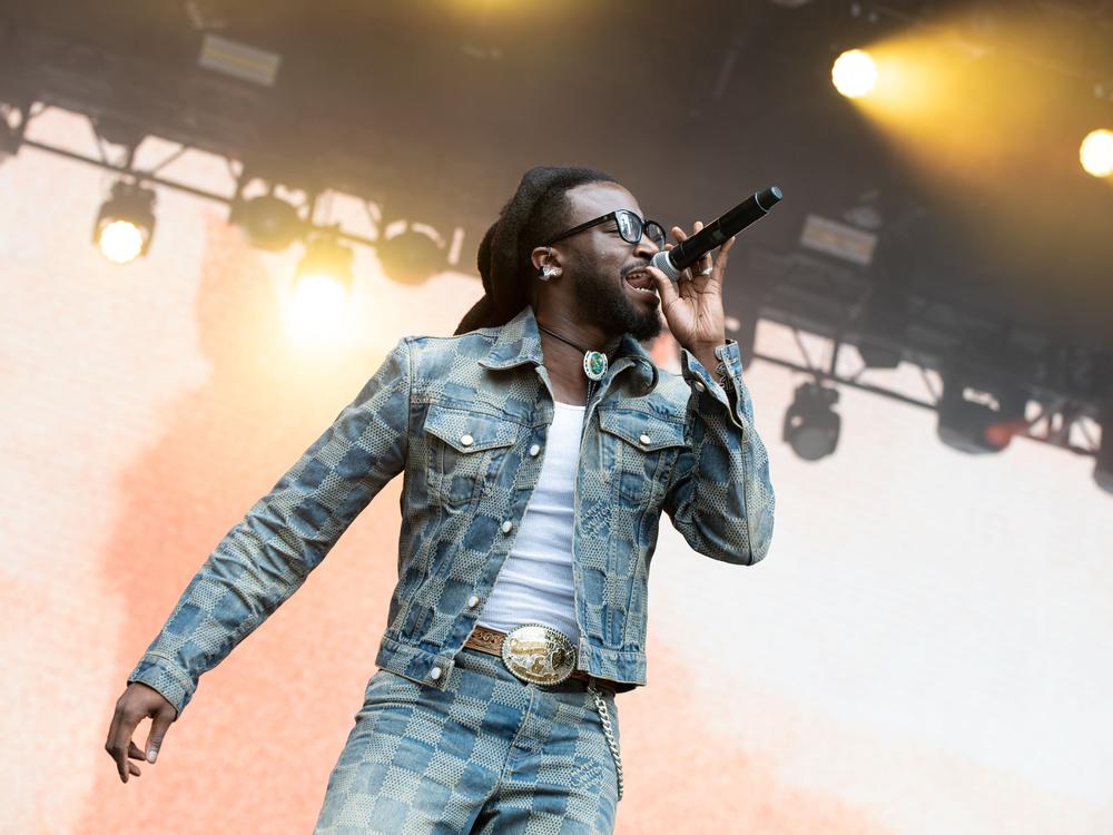 The artist Shaboozey’s “A Bar Song (Tipsy)” sits at No. 1 on the <em>Billboard</em> Hot 100 for a sixth nonconsecutive week, tied with Post Malone and Morgan Wallen's hit 