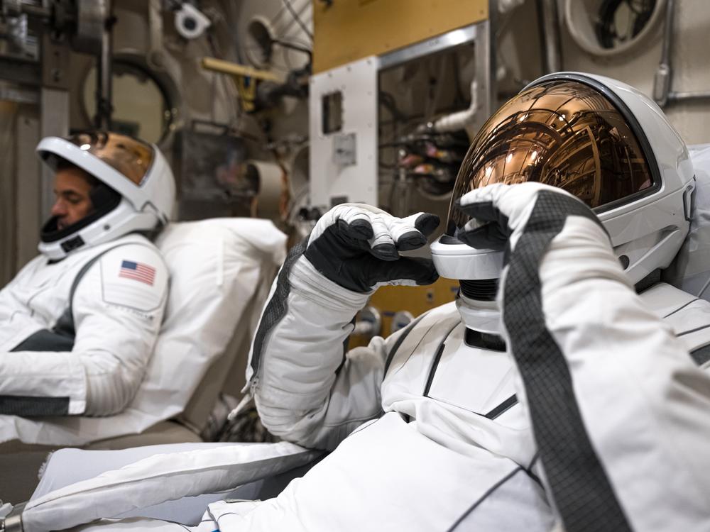 SpaceX designed special suits to protect astronauts facing the vacuum of space, as they plan to perform an extravehicular activity (EVA). 