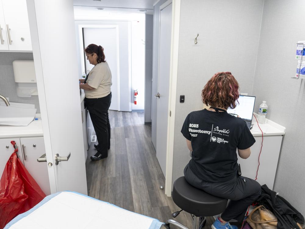 Planned Parenthood hosted a mobile health clinic that provides vasectomies and medication abortion, at an 