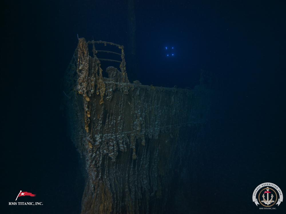  New images of the Titanic show part of the railing of the prow has fallen off.