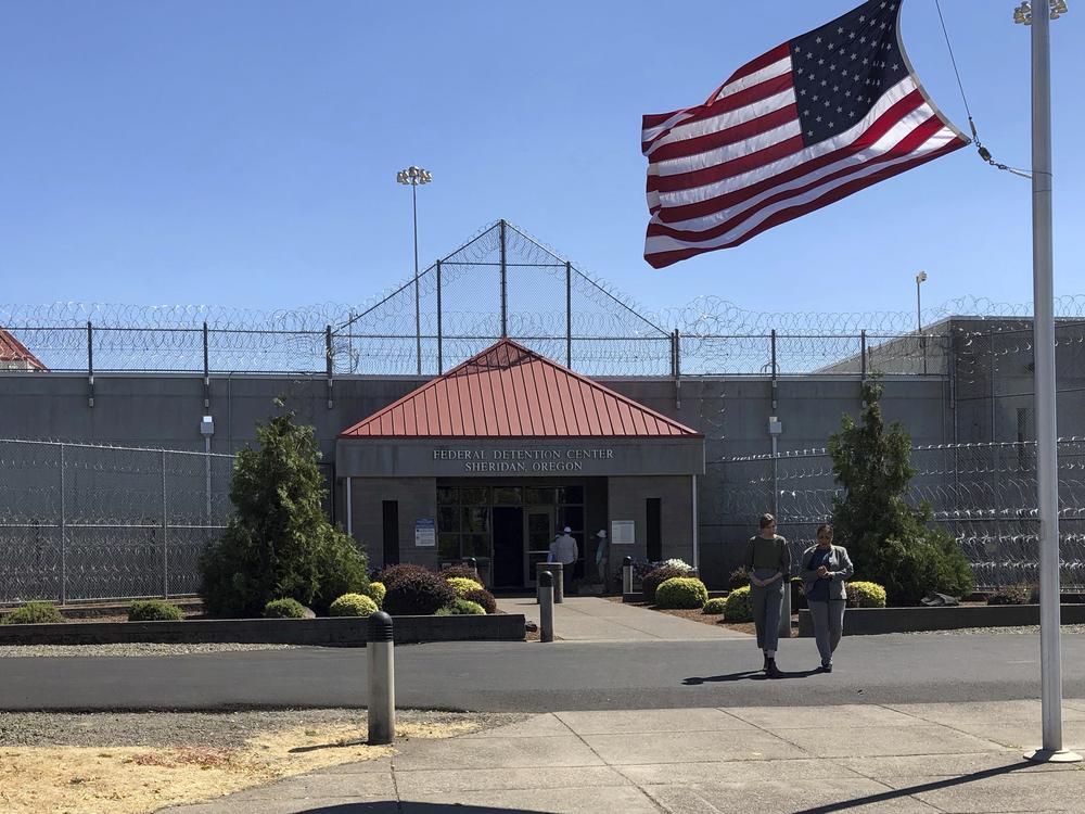 An outside view of the federal prison in Sheridan, Ore., from 2018. In May, the Department of Justice's Office of the Inspector General issued a report criticizing the prison's backlog of medical requests.