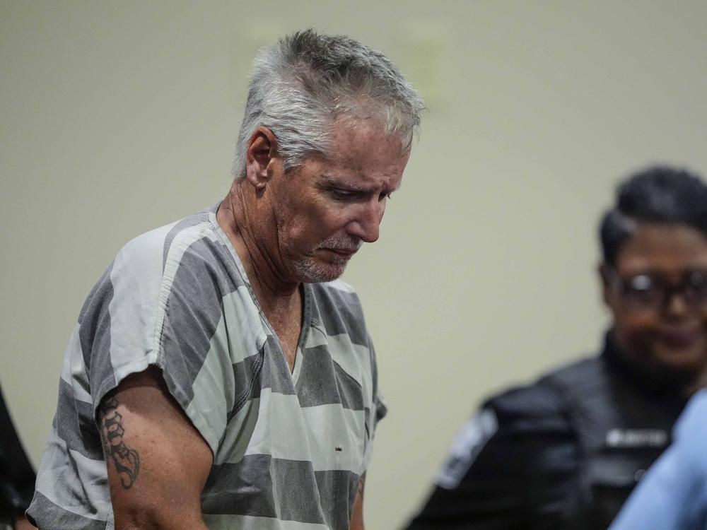 Colin Gray, 54, the father of the suspected Apalachee High School shooter, enters the Barrow County Courthouse in Winder, Ga., on Friday.