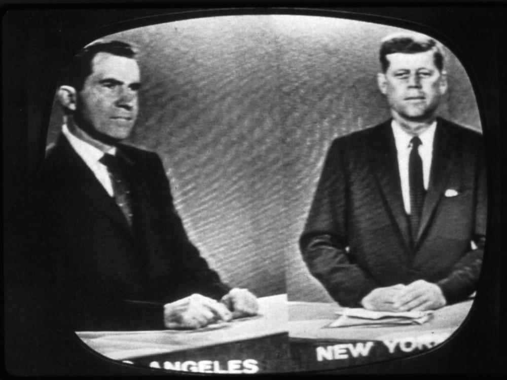 1960: Presidential candidates Richard Nixon (left), later the 37th President of the United States, and John F Kennedy, the 35th President, during a televised debate.  (Photo by MPI/Getty Images)
