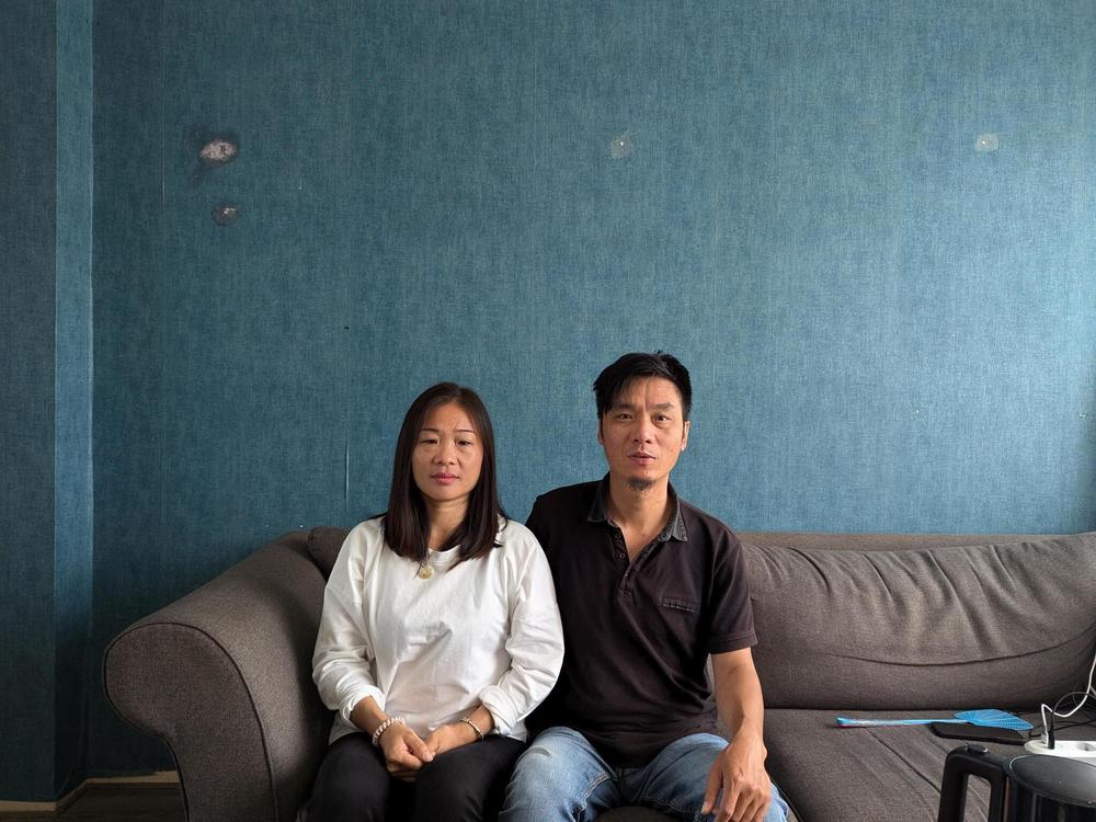 经过数年的分离，包括在泰国的磨难，刘风岭和两个孩子终于在六月与高志在荷兰团聚。
