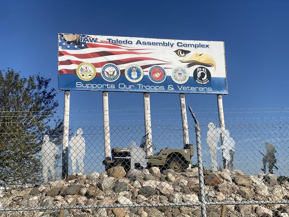  A restored World War II era Jeep serves as a Veterans memorial outside the Stellantis Jeep plant in Toledo, Ohio.