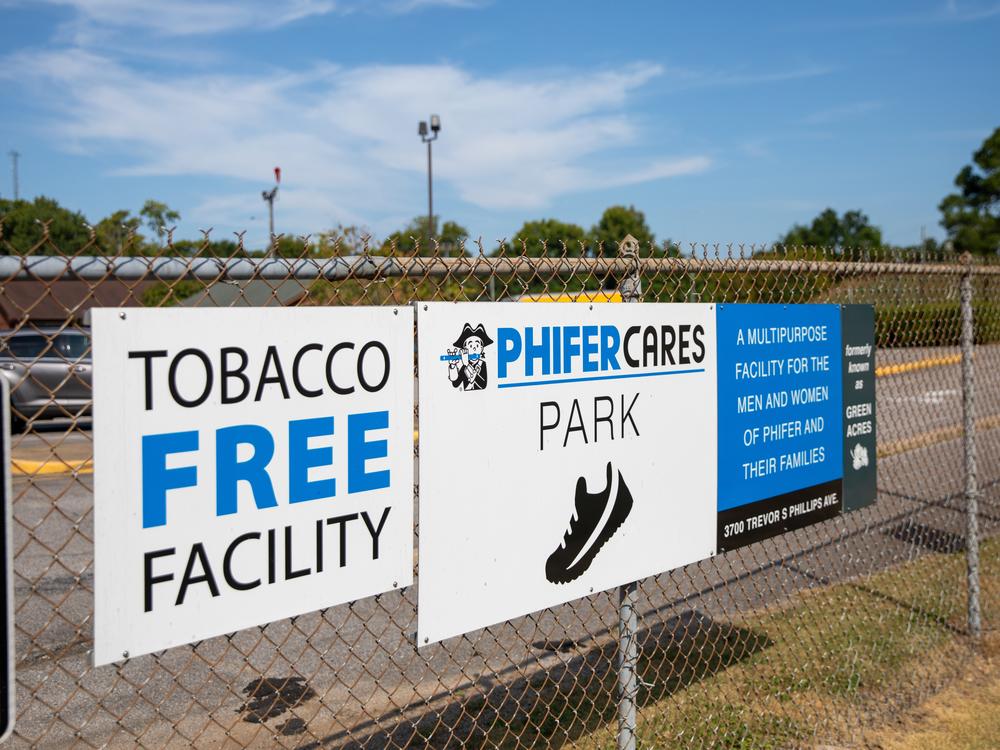 The front entrance to the PhiferCares Clinic outside Tuscaloosa, Alabama.<br />
