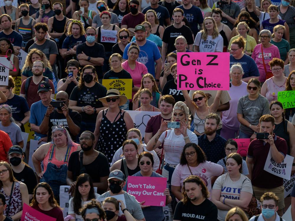 Abortion-rights activists demonstrate outside the Planned Parenthood in St. Louis on June 24, 2022, just after the Supreme Court struck down <em>Roe v. Wade</em>. 