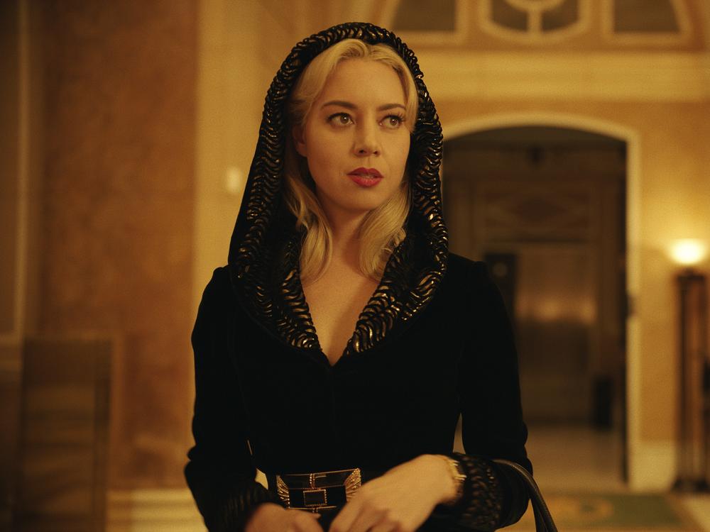 Aubrey Plaza as Wow Platinum in Megalopolis.
