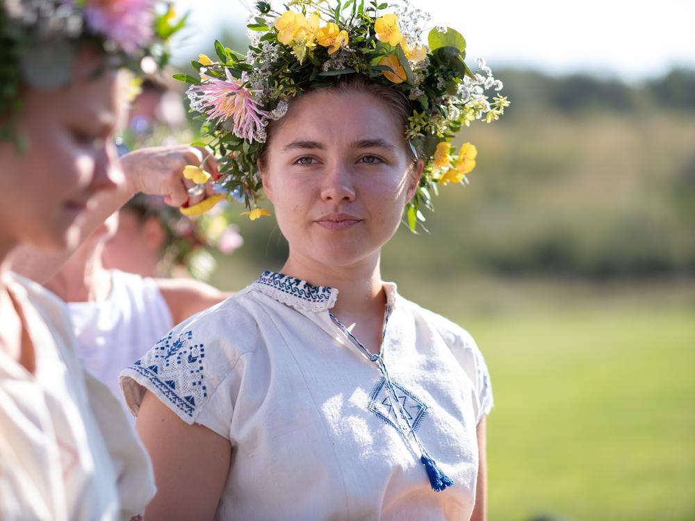 Florence Pugh in <em>Midsommar</em>.