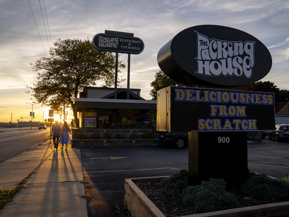 The Packing House in Milwaukee caters to diners of all political persuasions.