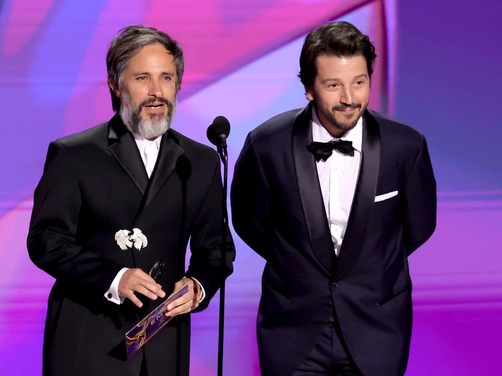 Gael García Bernal and Diego Luna speak at the 76th Primetime Emmy Awards in September.