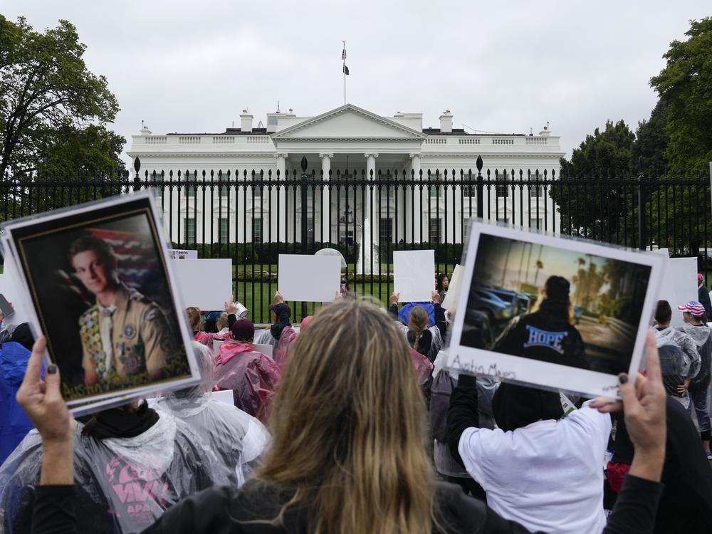 People protested in front of the White House in September 2023 to raise awareness of opioid-related deaths. A year later, the number of fentanyl-related deaths in the U.S. has dropped sharply.