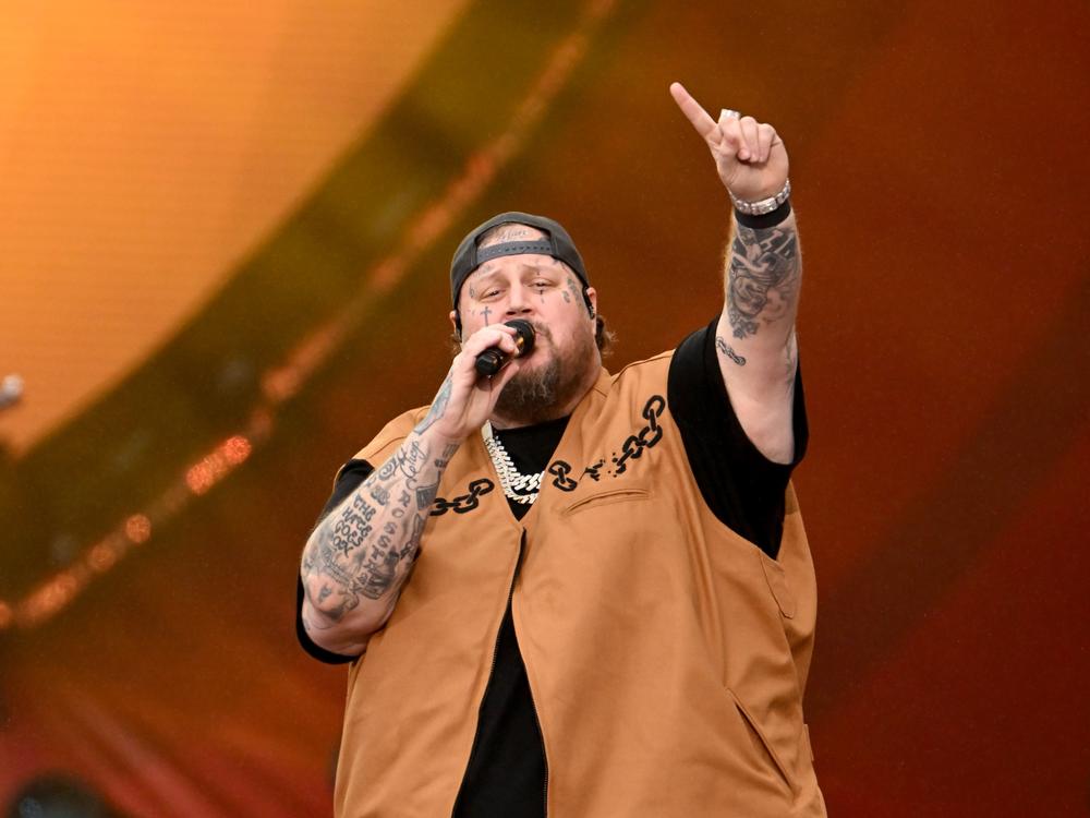 Jelly Roll, seen here performing in Central Park in New York on September 28, collects his first No. 1 album with his new <em>Beautifully Broken</em>.