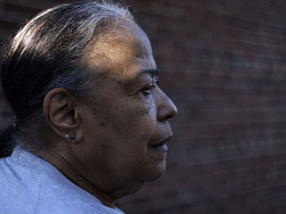 Pat Haskins says she plans to stay in their longtime home 