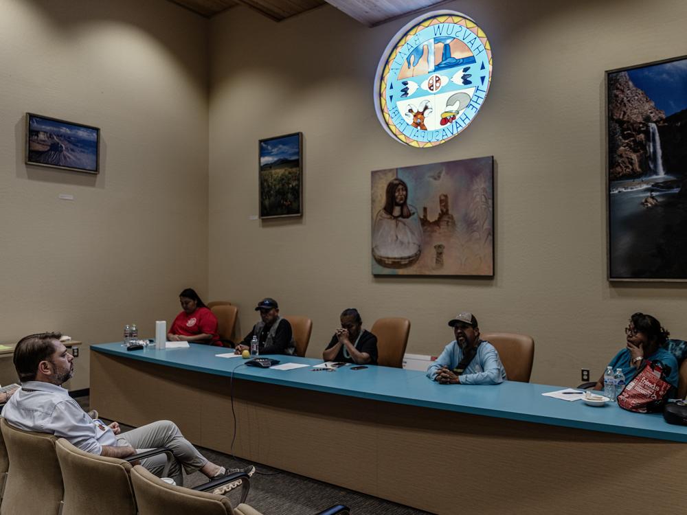 Gallego meets with the Supai Tribal Council.