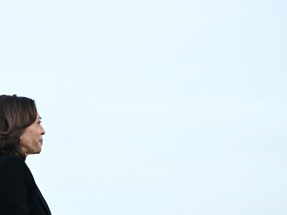 Vice President Harris boards Air Force Two in Middletown, Pa., on Oct. 30, 2024.