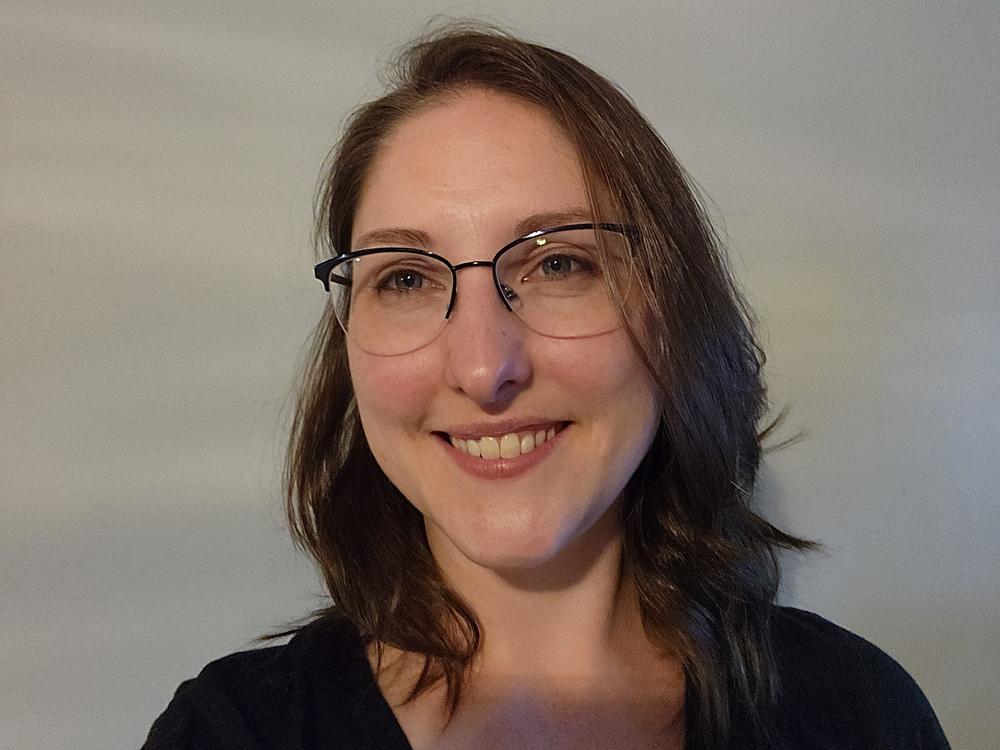 At 23, Megan Atherton's life was falling apart — until a kind stranger stepped in to help. More than a decade later, Atherton reunited with her <em>Unsung Hero</em>.