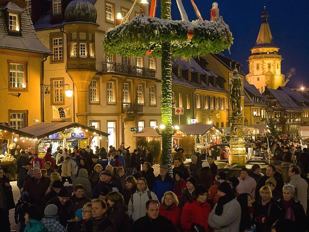 More than 100,000 people typically visit Gengenbach, Germany, (pop. 11,000) in December to view the  