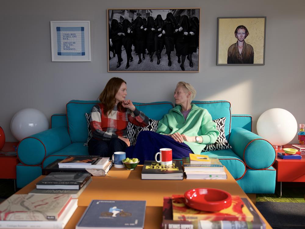 Julianne Moore (left) plays Ingrid and Tilda Swinton plays Martha in Pedro Almodóvar's <em>The Room Next Door.</em>