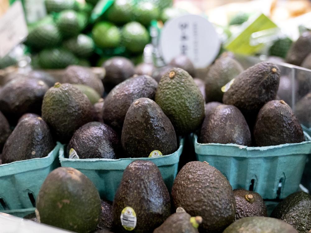 Avocados are displayed in a grocery store in Washington, D.C., on June 14, 2022. Experts predict avocado prices will rise in the event of tariffs on Mexican imports.