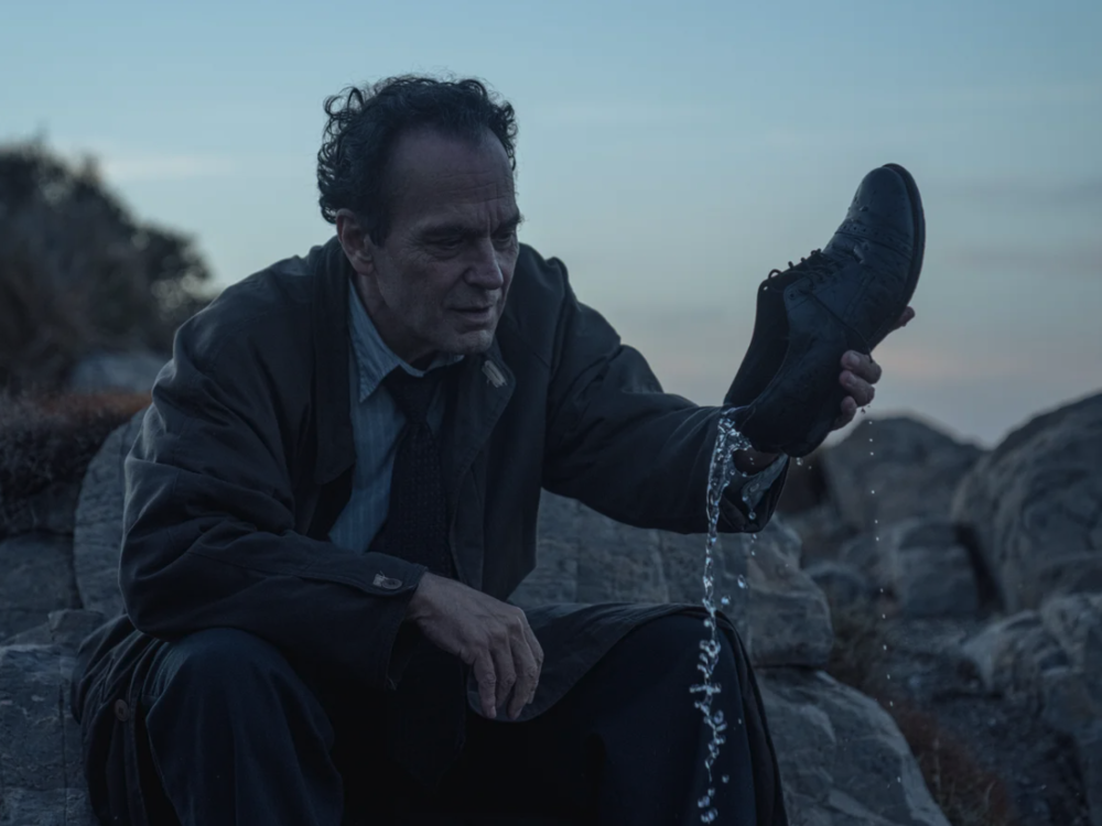  José Coronado plays film star Julio Arenas in <em>Close Your Eyes.</em>
