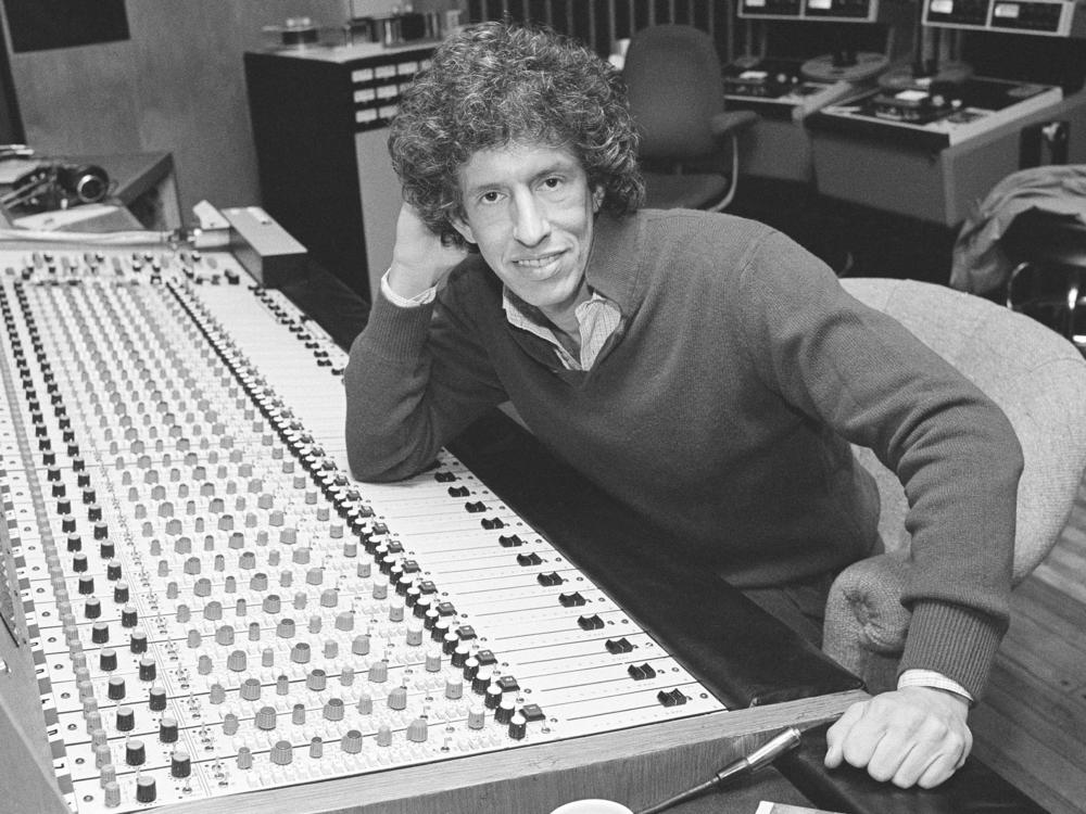 Producer Richard Perry poses for a photo in Los Angeles, Jan. 18, 1982.