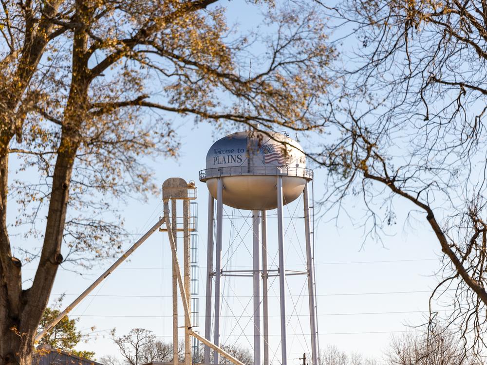 A water tower in Plains, Ga., that reads 