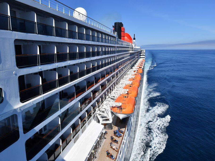The Cunard cruise liner RMS Queen Mary 2 was among several ships to see an outbreak of vomiting and diarrhea caused by norovirus this winter.
