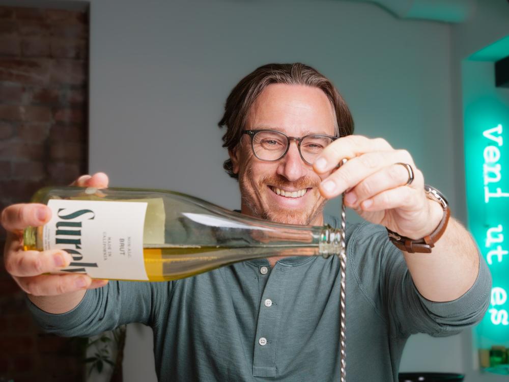 Mixologist Derek Brown used to own one of the most celebrated bars in the country. Now he's helping popularize booze-free socializing.