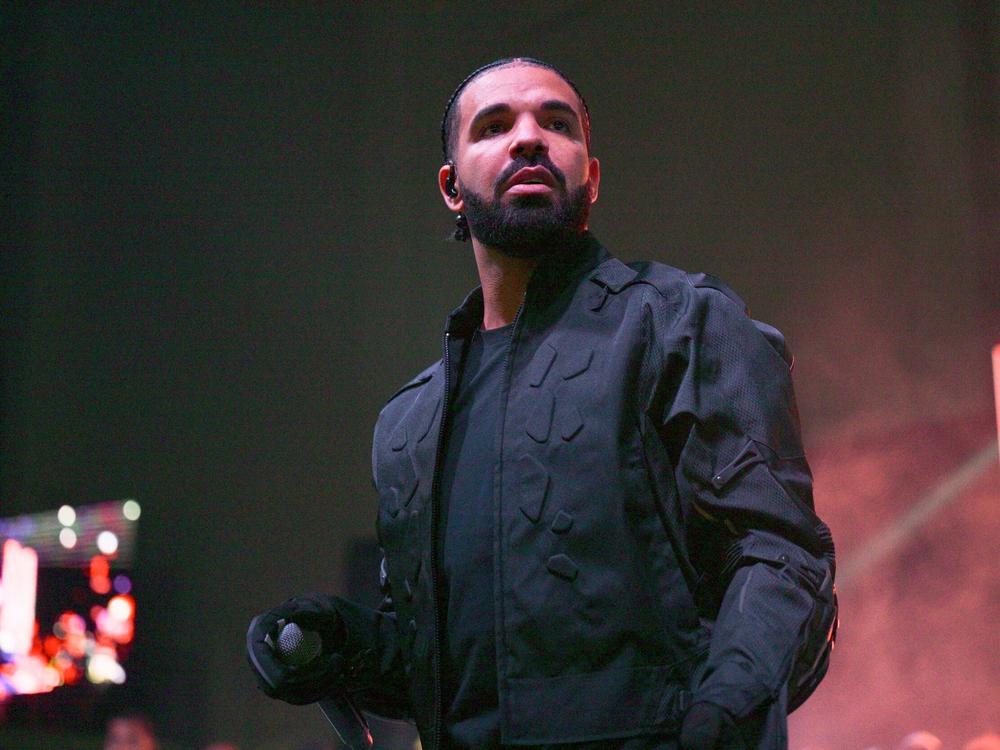 Drake performs during Wicked (Spelhouse Homecoming Concert) Featuring 21 Savage at Forbes Arena at Morehouse College on October 19, 2022 in Atlanta, Georgia.