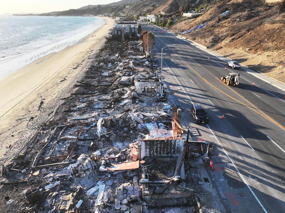An aerial view of beachfront homes that burned in the Palisades Fire in Malibu, Calif. on Jan. 15, 2025. Pro-Kremlin social media accounts have spread baseless claims that Ukrainian military officials owned mansions that were destroyed in the fires that swept the Los Angeles region.