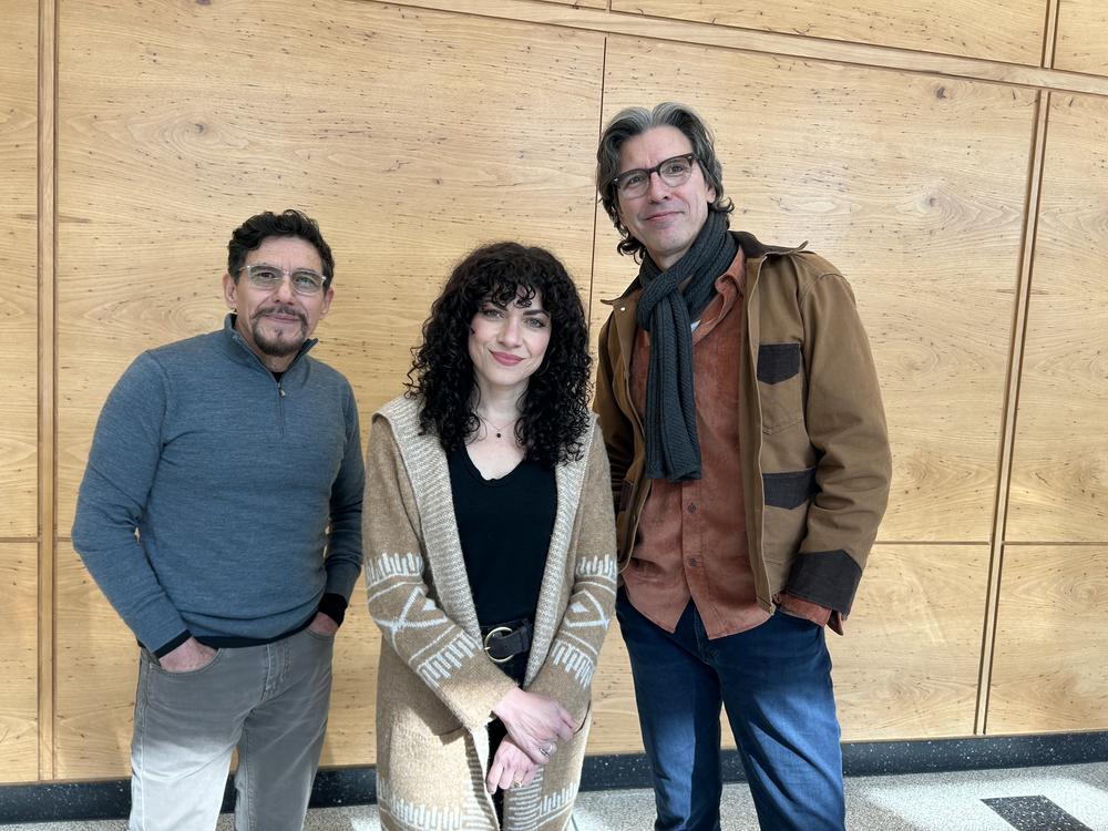 L to r, Joel Salcido, Carrie Rodriguez, Oscar Casares