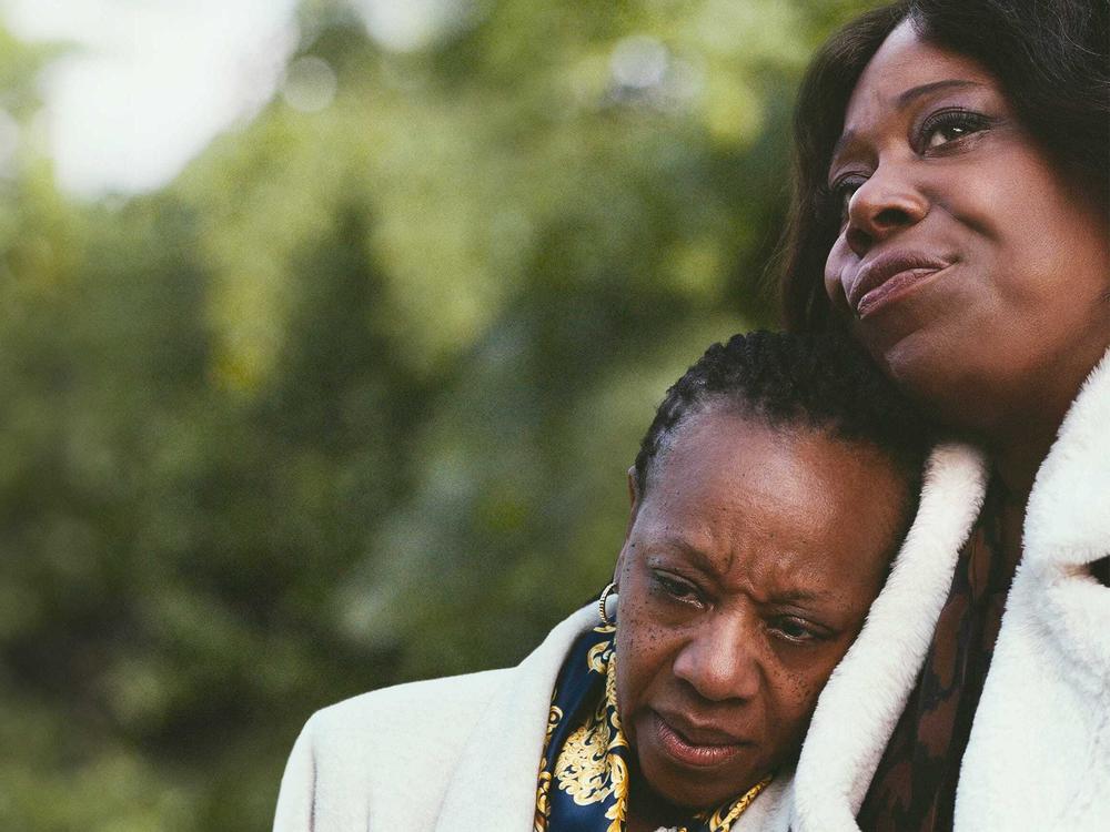 Marianne Jean-Baptiste and Michele Austin in <em>Hard Truths.</em>