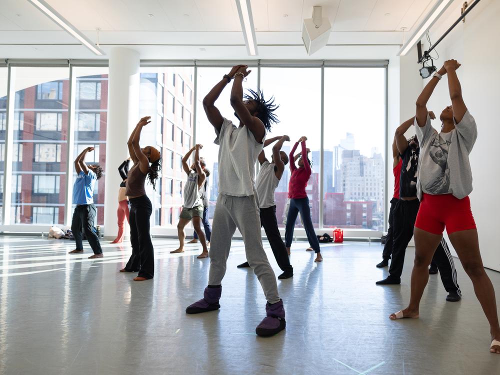 Alvin Ailey American Dance Theater rehearses Matthew Rushing's <em>Sacred Songs</em>.