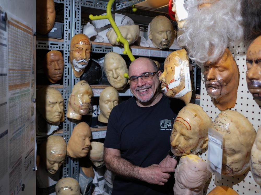SNL's head makeup & hair designer Louie Zakarian in New York, on Thursday, Jan. 16, 2025.</p>
<p>Photo by Marco Postigo Storel