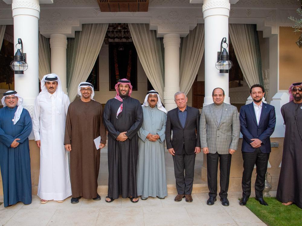 This handout picture shows (from L) Bahrain's Crown Prince and Prime Minister Salman bin Hamad al-Khalifa, Qatar's Emir Sheikh Tamim bin Hamad Al-Thani, UAE President Sheikh Mohamed bin Zayed al-Nahyan, Saudi Crown Prince Mohammed bin Salman, Kuwait's Emir Sheikh Meshal al-Ahmad al-Jaber al-Sabah, Jordan's King Abdullah II, Egypt's President Abdel Fattah al-Sisi, Jordan's Crown Prince Hussein and UAE's National Security Advisor Sheikh Tahnoun bin Zayed al-Nahyan pose for a picture in Riyadh on February 21,…