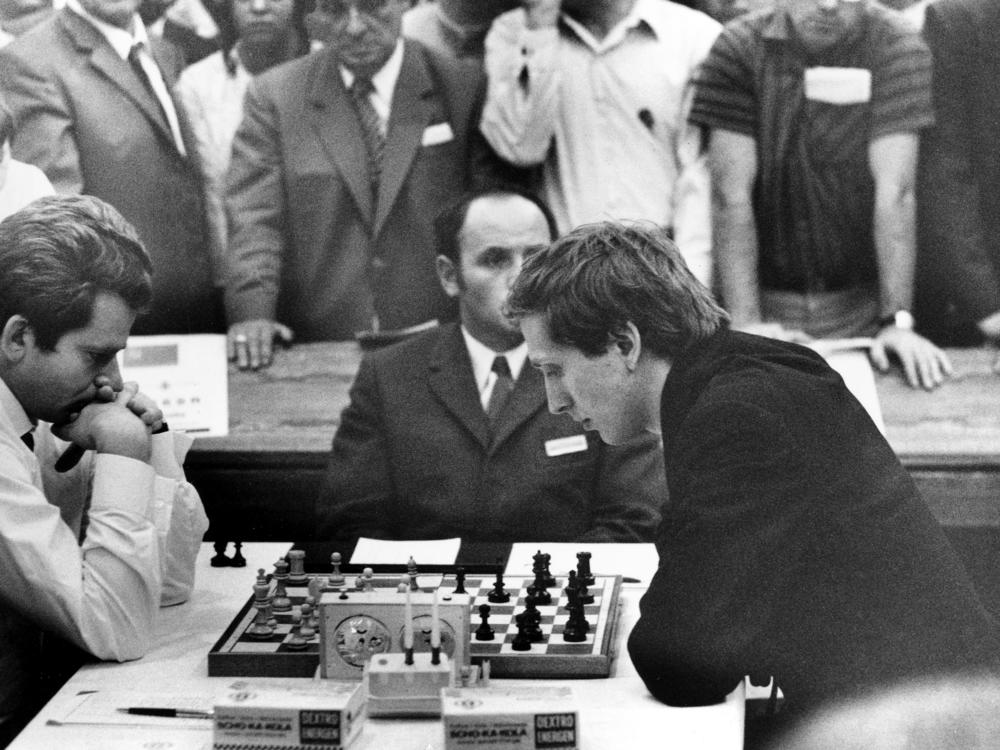 Reigning chess world champion Boris Spassky, left, of Russia, and international grandmaster Bobby Fischer of the United States, are seen during a game at the XIX World Chess Olympiad in Siegen, Germany, Sept. 20, 1970.