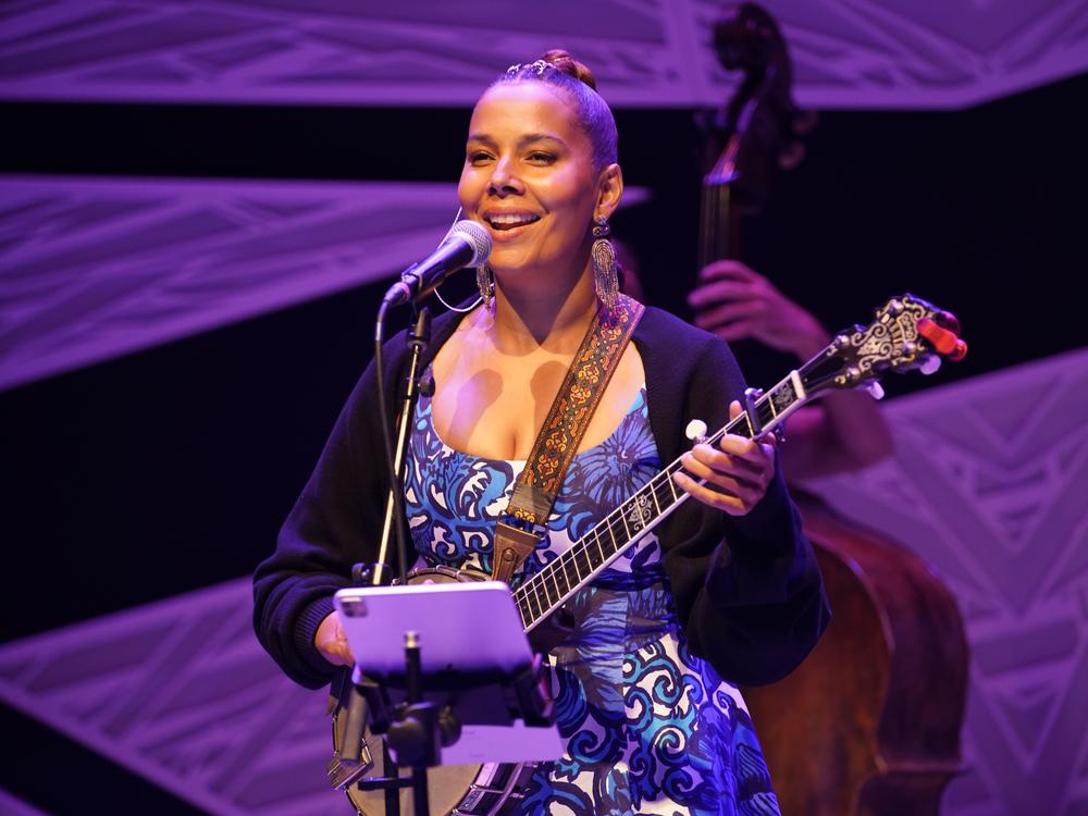 Rhiannon Giddens performs at 