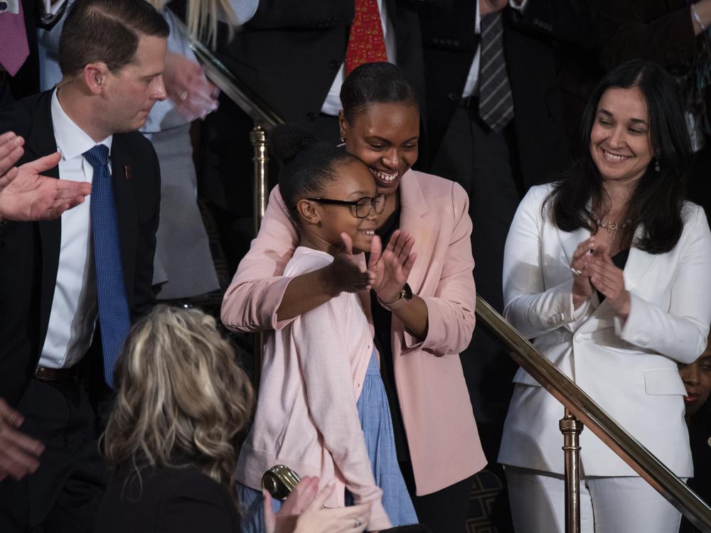 Janiyah Davis, a 4th-grade student from Philadelphia, and her mother, Stephanie, are recognized during President Trump's 2020 State of the Union address.