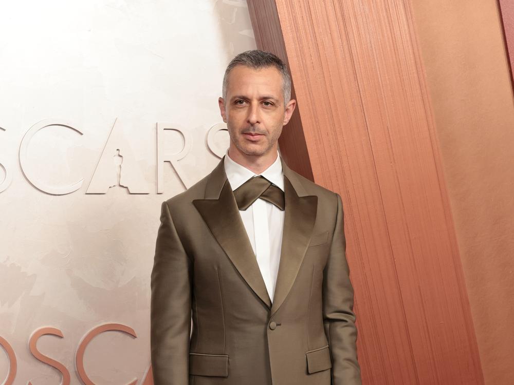 Jeremy Strong