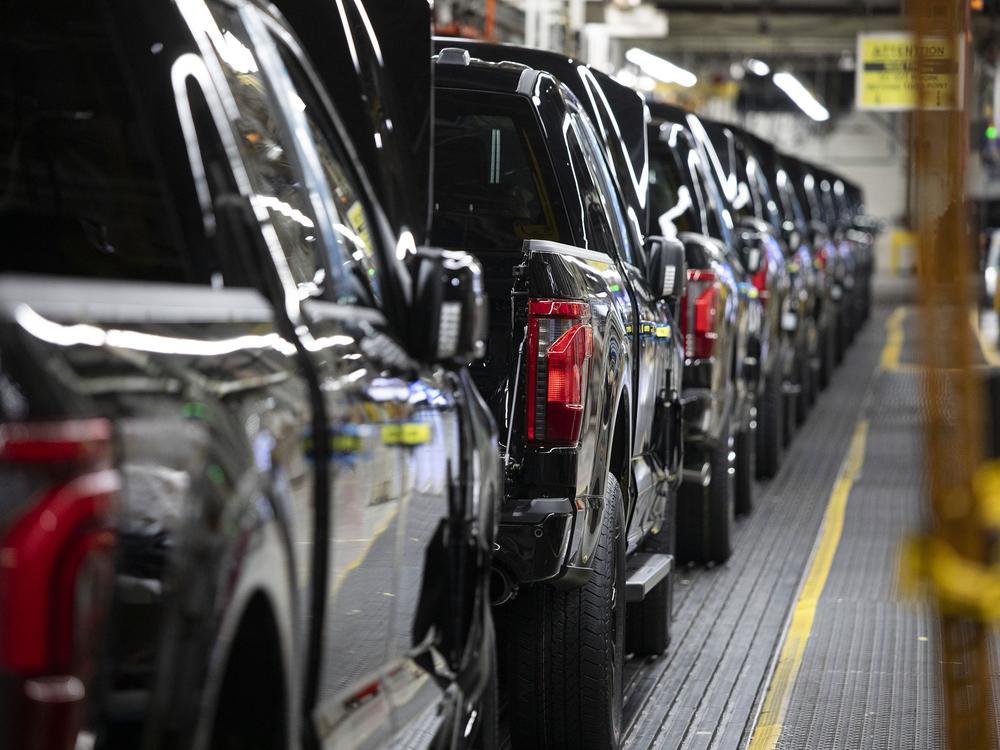 President Trump has given automakers a temporary break from the 25% tariffs he imposed this week on imports from Mexico and Canada.