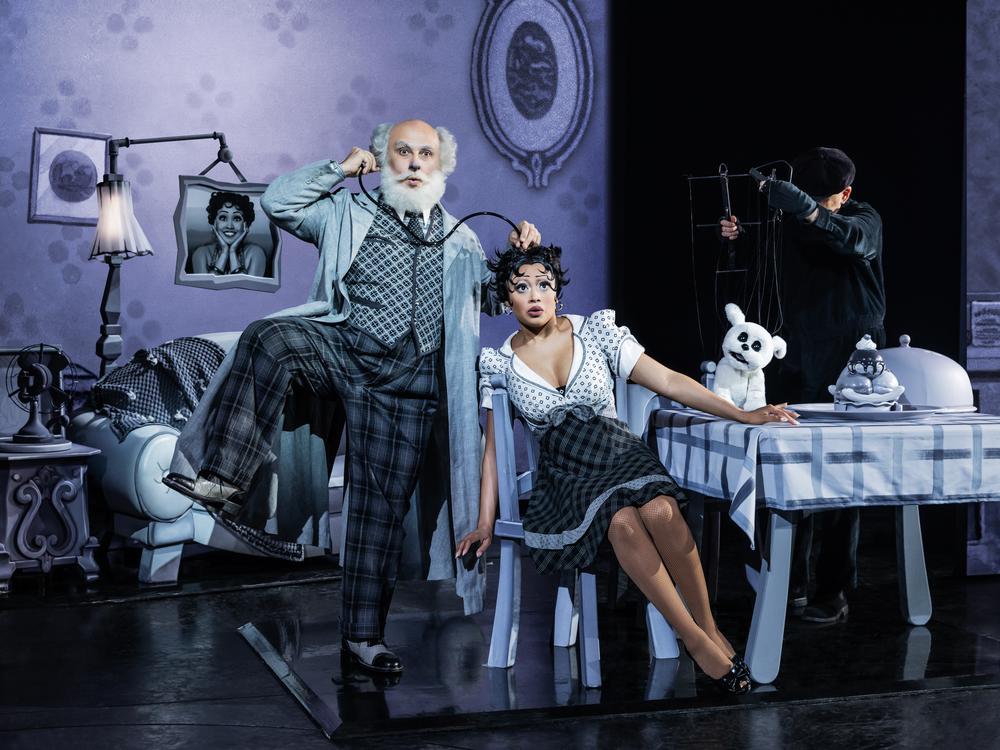 Stephen DeRosa, left, Jasmine Amy Rogers and Phillip Huber in the Chicago tryout of<em> Boop!</em>