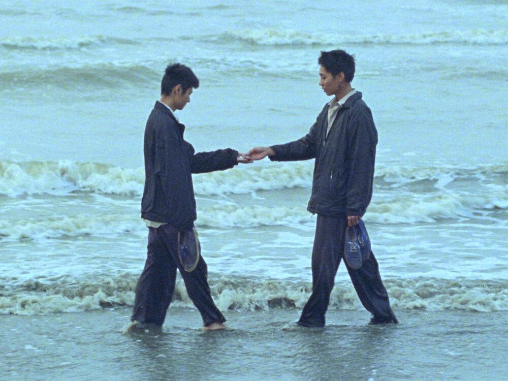 Director Trương Minh Quý wanted to explore the concepts of home and exile in the film.