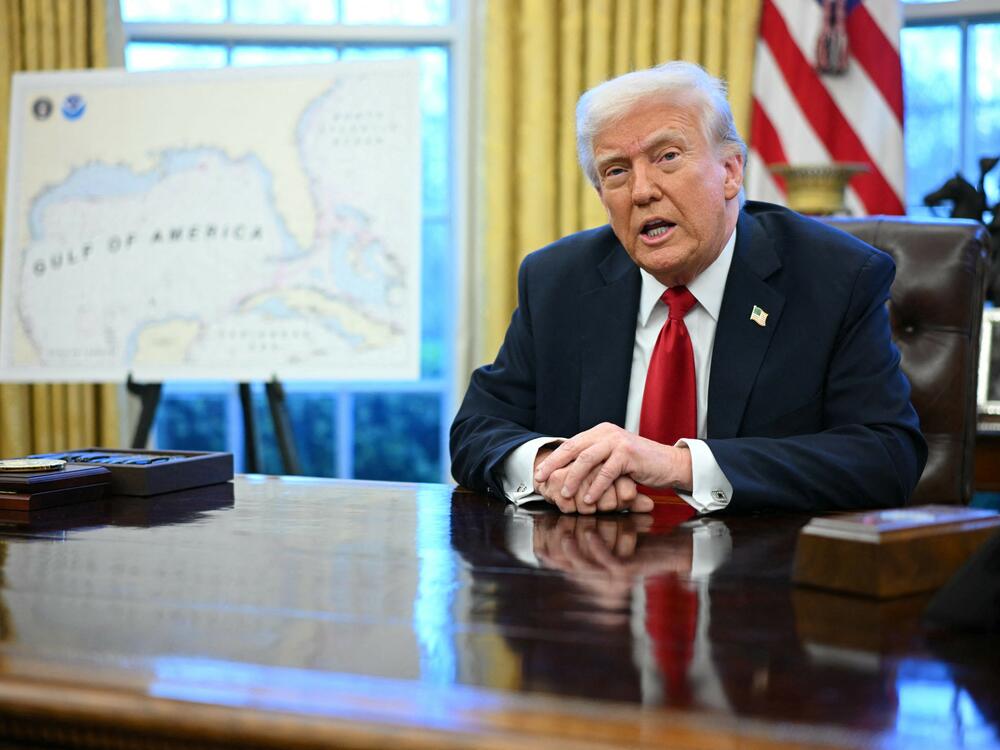 President Trump announces tariffs on auto imports in the Oval Office on Wednesday.
