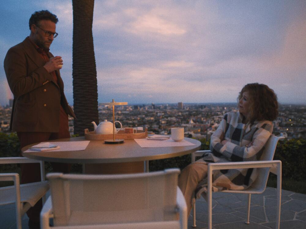 Seth Rogen and Catherine O'Hara.