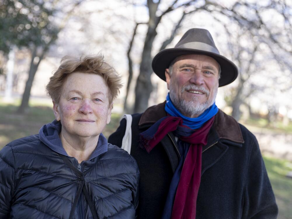 Hannah Moore and Lawrence MacDonald brought breakfast to the Tidal Basin on Wednesday.