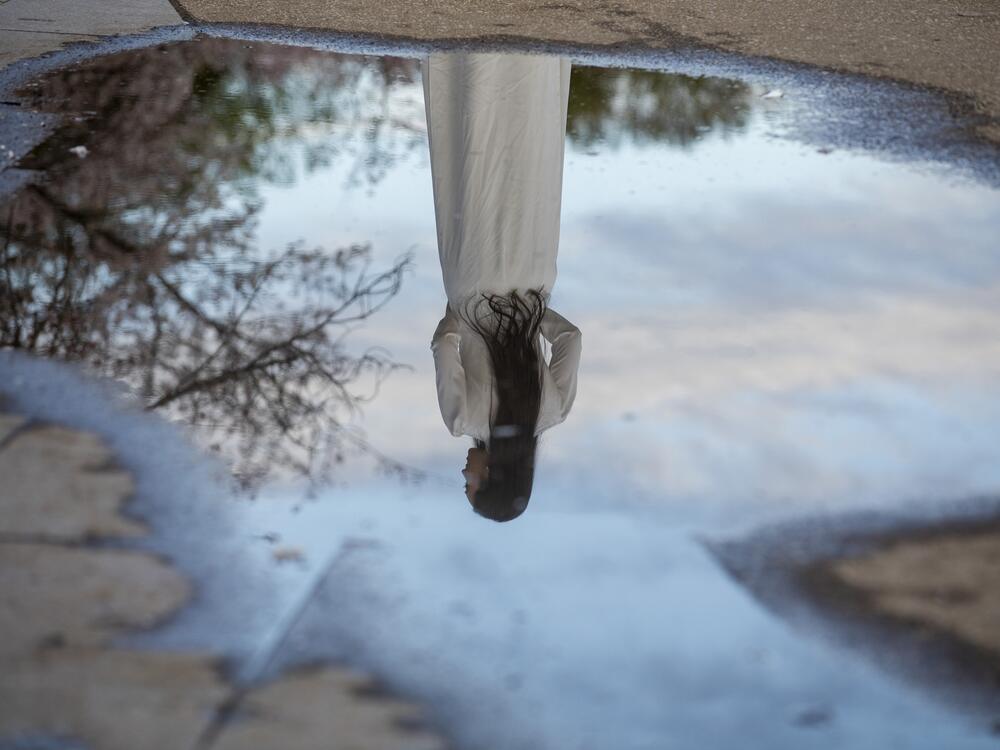 Many portrait sessions were held with the cherry blossoms and the Tidal Basin as a background.