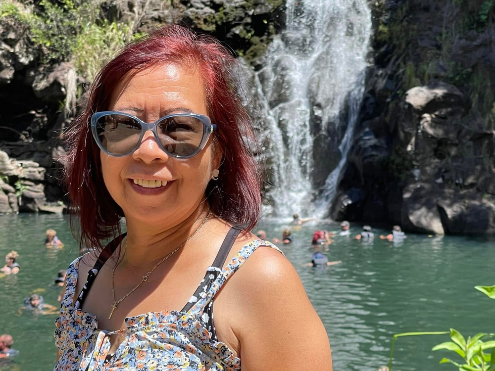Lewelyn Dixon, a green-card holder who lives near Seattle, was detained when she returned from a trip to the Philippines in February.